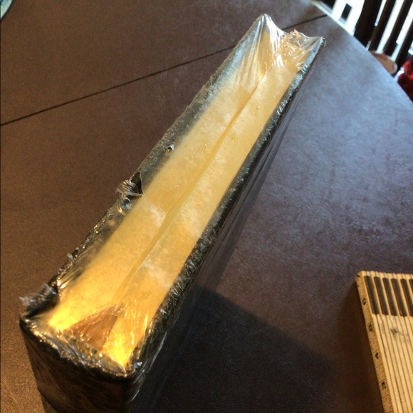 Easton Press Uncle Tom's Cabin by Harriet Beecher Stowe Leather Book - Picture 3 of 4